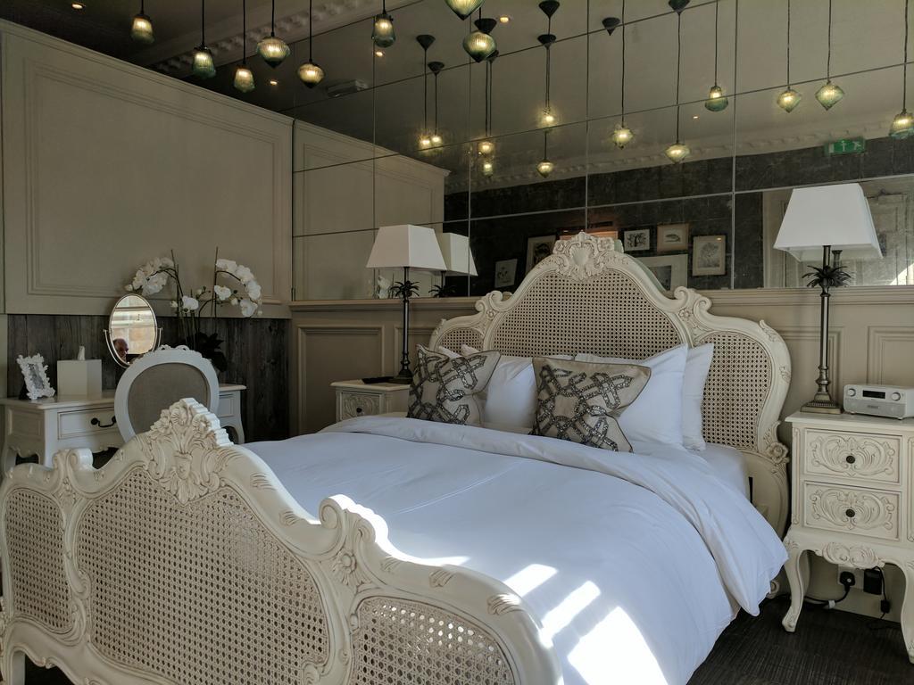 The Halcyon Hotel Apartments, George Street Бат Экстерьер фото